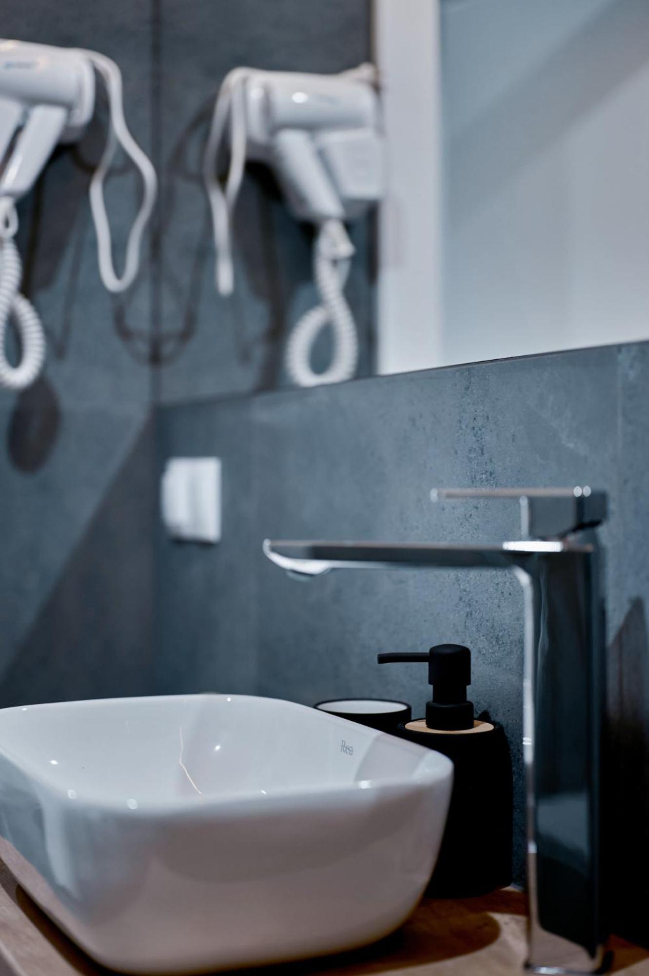 פילה Apartament Sztuk Pieknych 10 מראה חיצוני תמונה