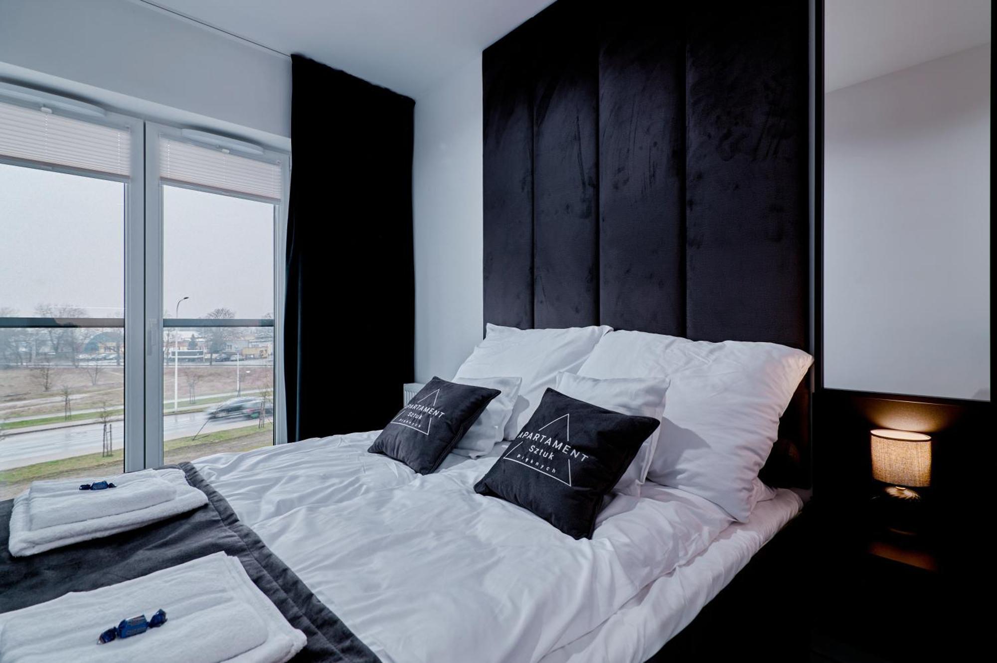פילה Apartament Sztuk Pieknych 10 מראה חיצוני תמונה