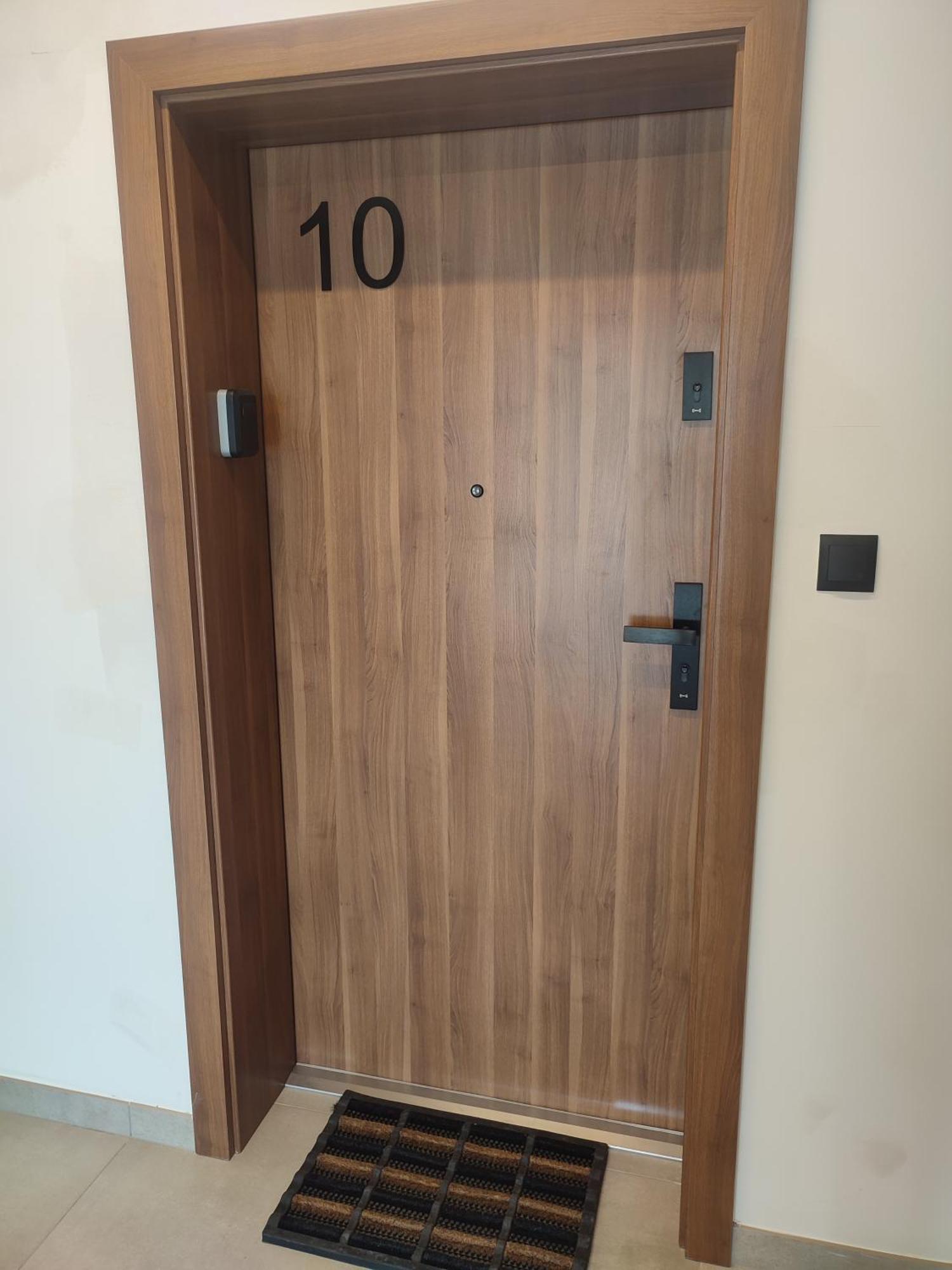 פילה Apartament Sztuk Pieknych 10 מראה חיצוני תמונה